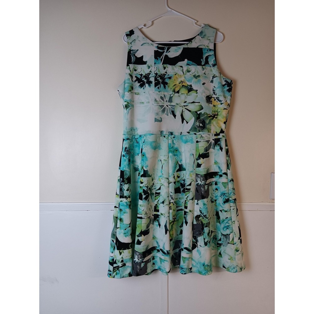Alfani Dress Womens XL Green Floral Fit & Flare Sleeveless Stretch Knee Length